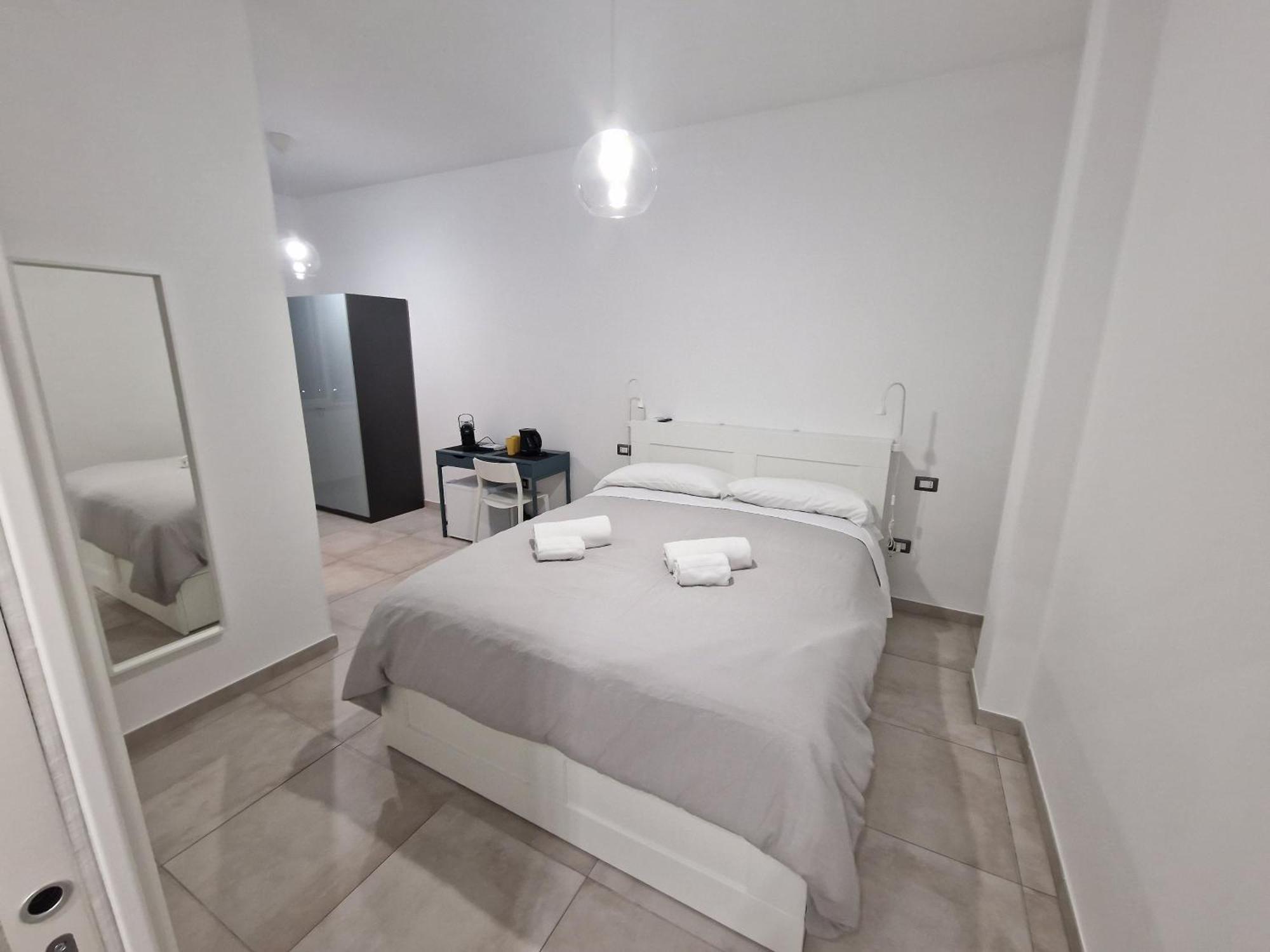 Neapolitan Skyscraper Suites Екстер'єр фото