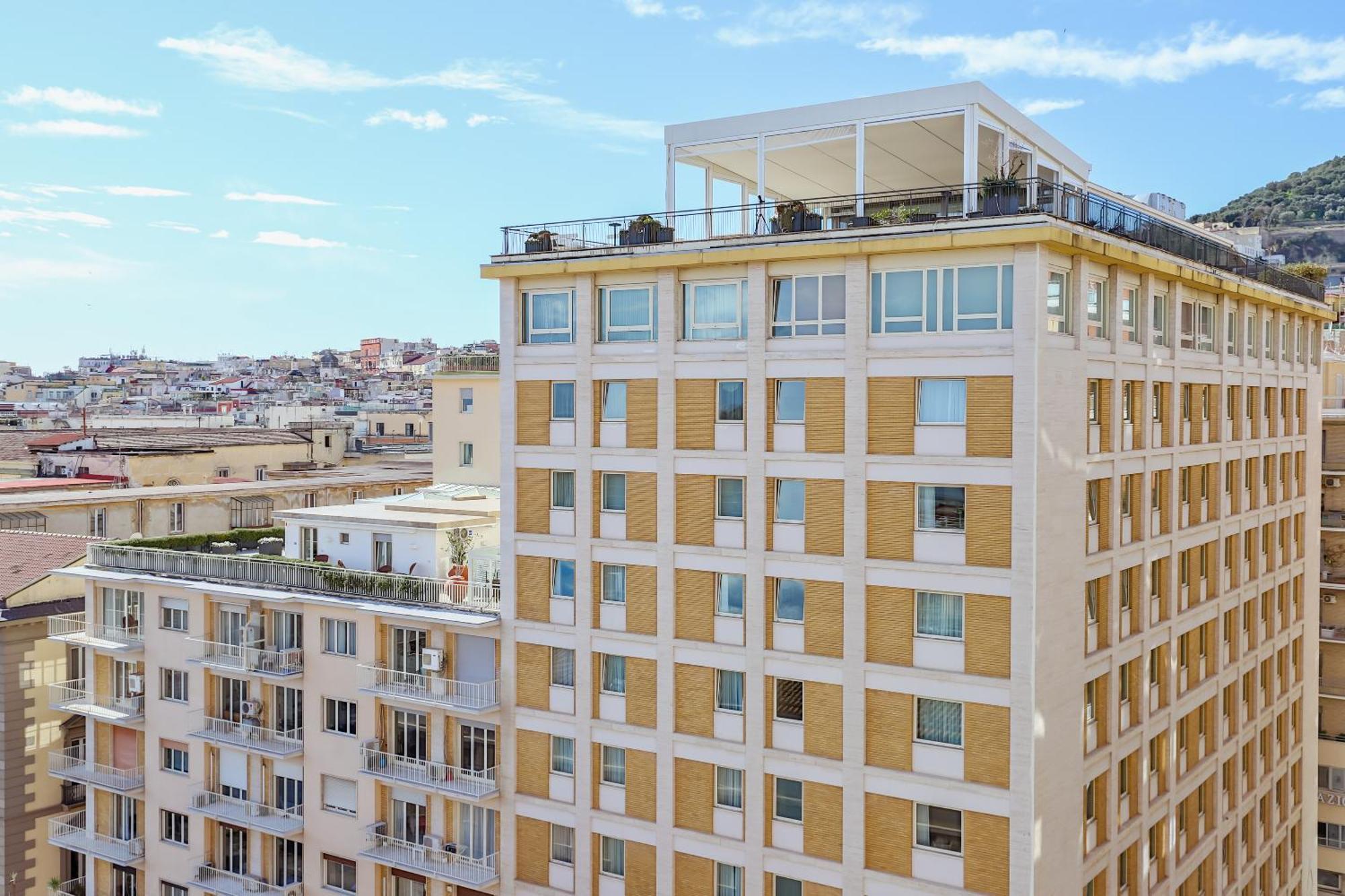 Neapolitan Skyscraper Suites Екстер'єр фото