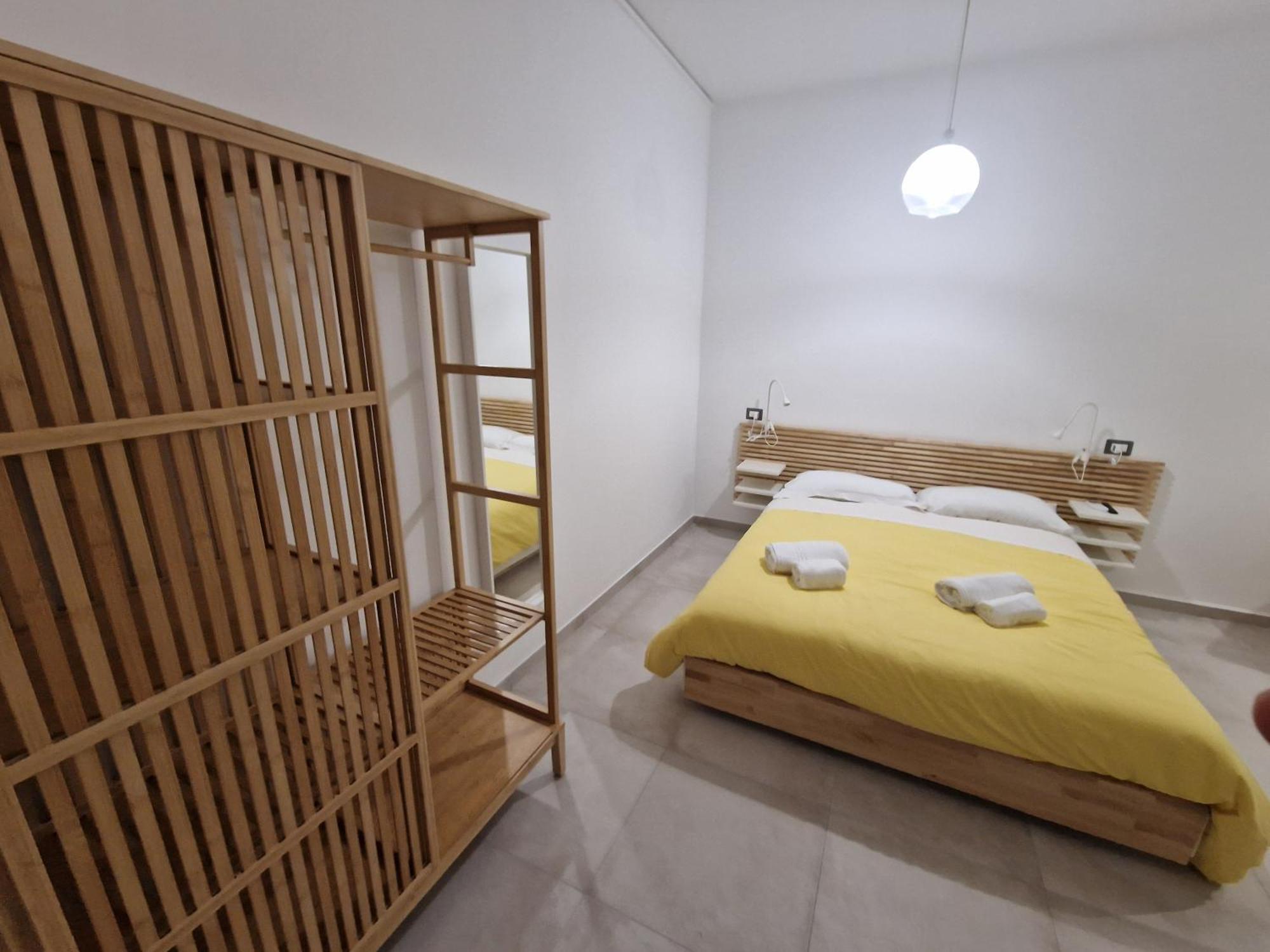 Neapolitan Skyscraper Suites Екстер'єр фото